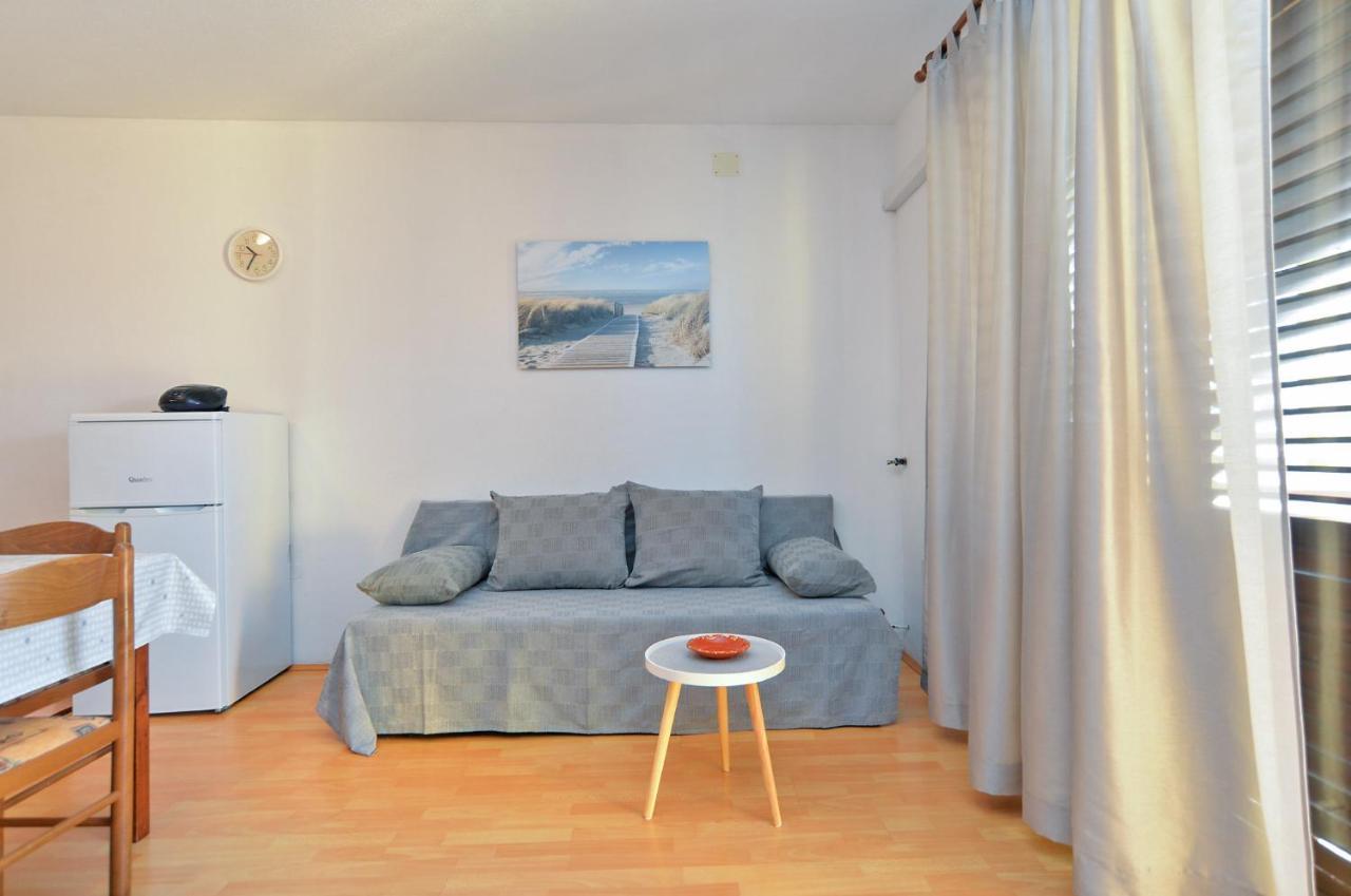 Apartment Jadranko 1761 Peroj Exterior photo